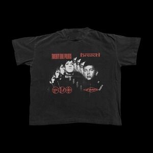 BREACH FACES T-SHIRT  Twenty One